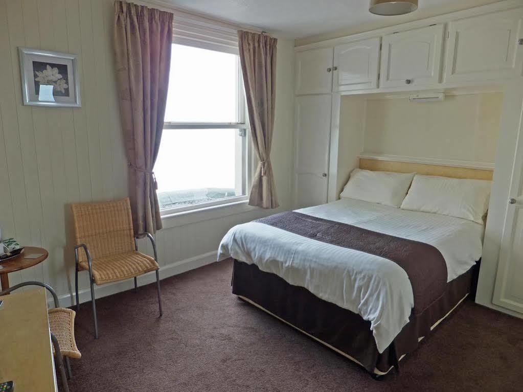 Marine View Guest House Scarborough Exterior photo
